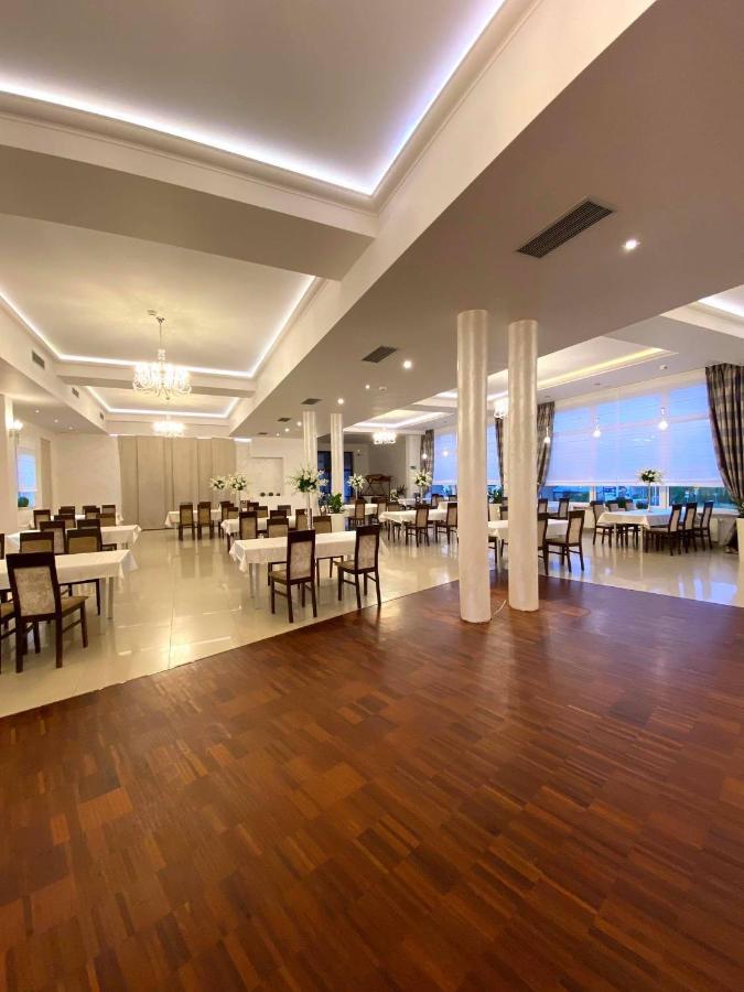 Hotel Magnolia Sitkowka-Nowiny Екстериор снимка