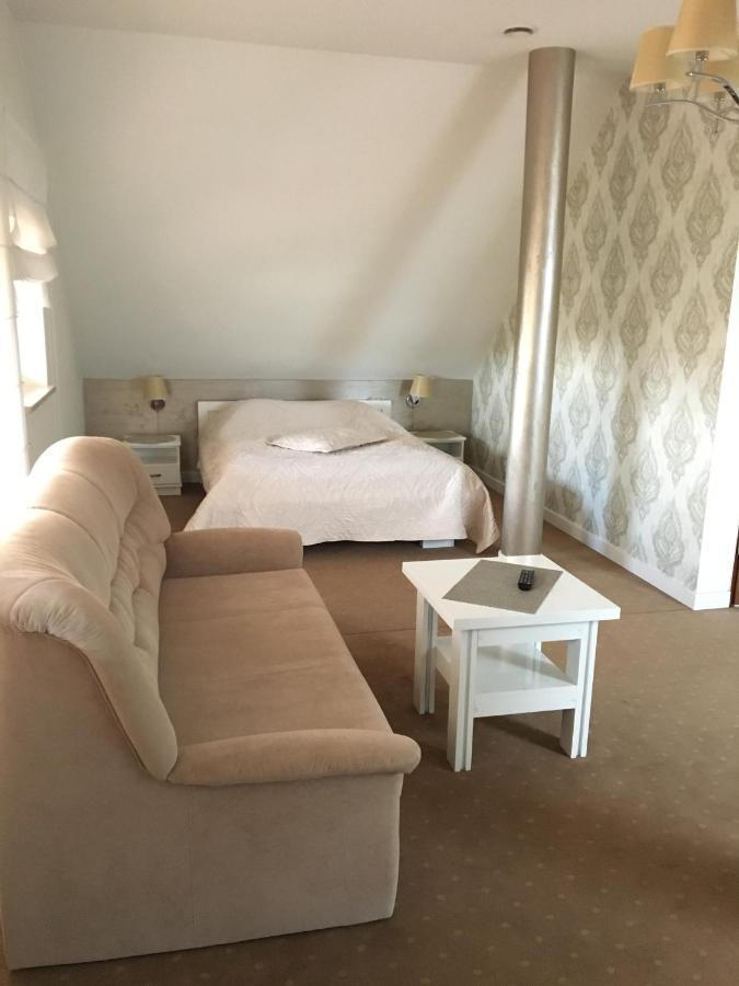 Hotel Magnolia Sitkowka-Nowiny Екстериор снимка
