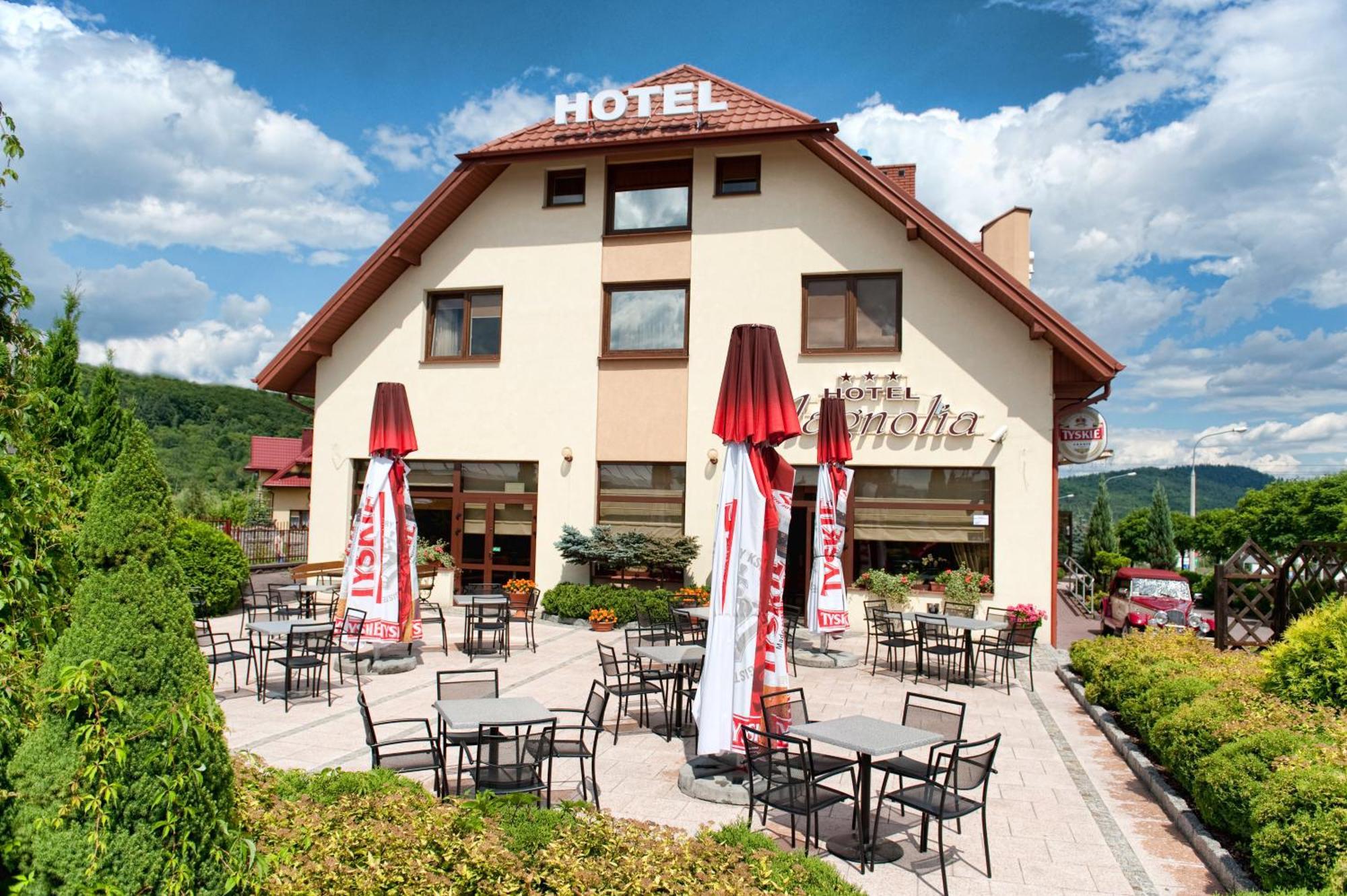 Hotel Magnolia Sitkowka-Nowiny Екстериор снимка